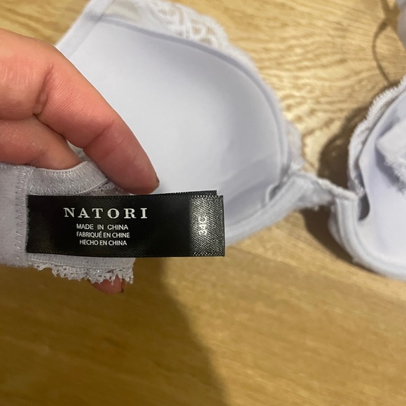 Natori feathers lace bra in 34c nwot - Picture 5 of 9